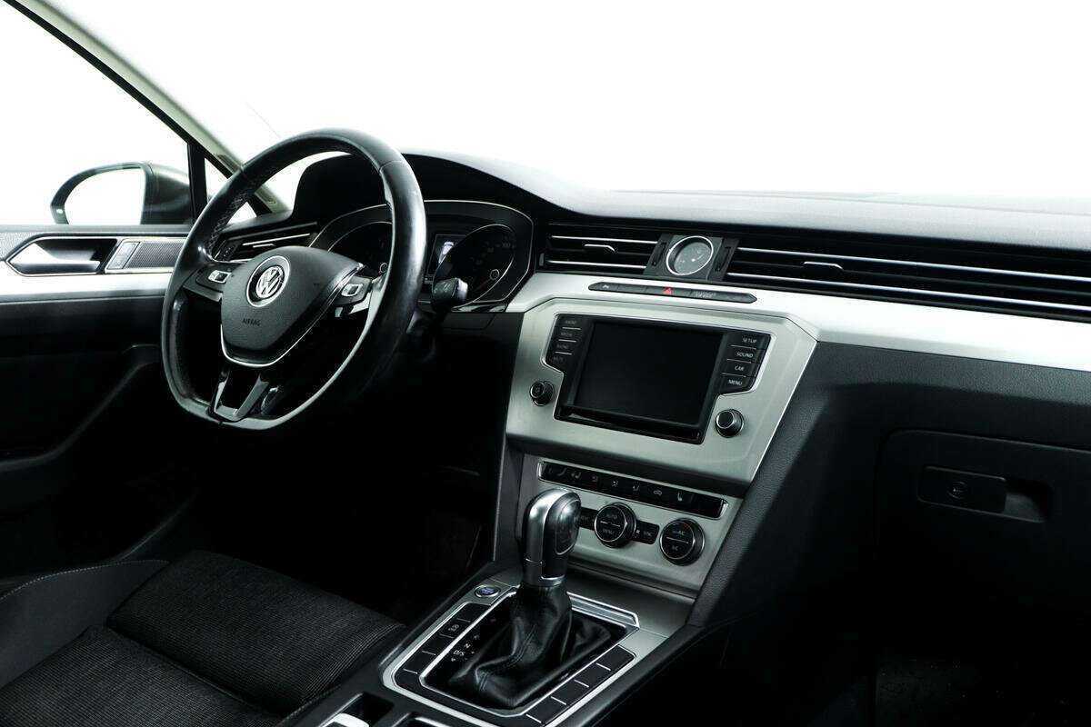 Фольксваген Пассат б/у, 2016, Роботизированная. Фото: #8