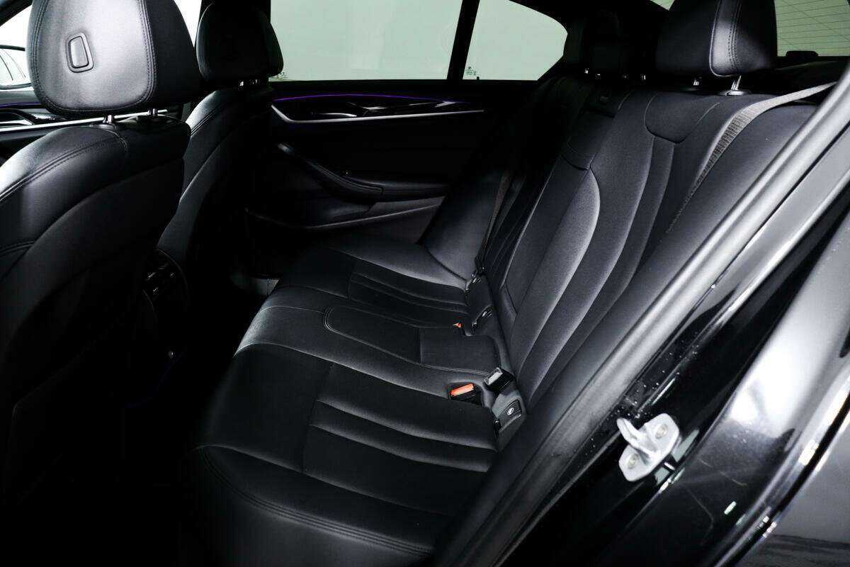 BMW 5 серии б/у, 2017, Автоматическая. Фото: #11