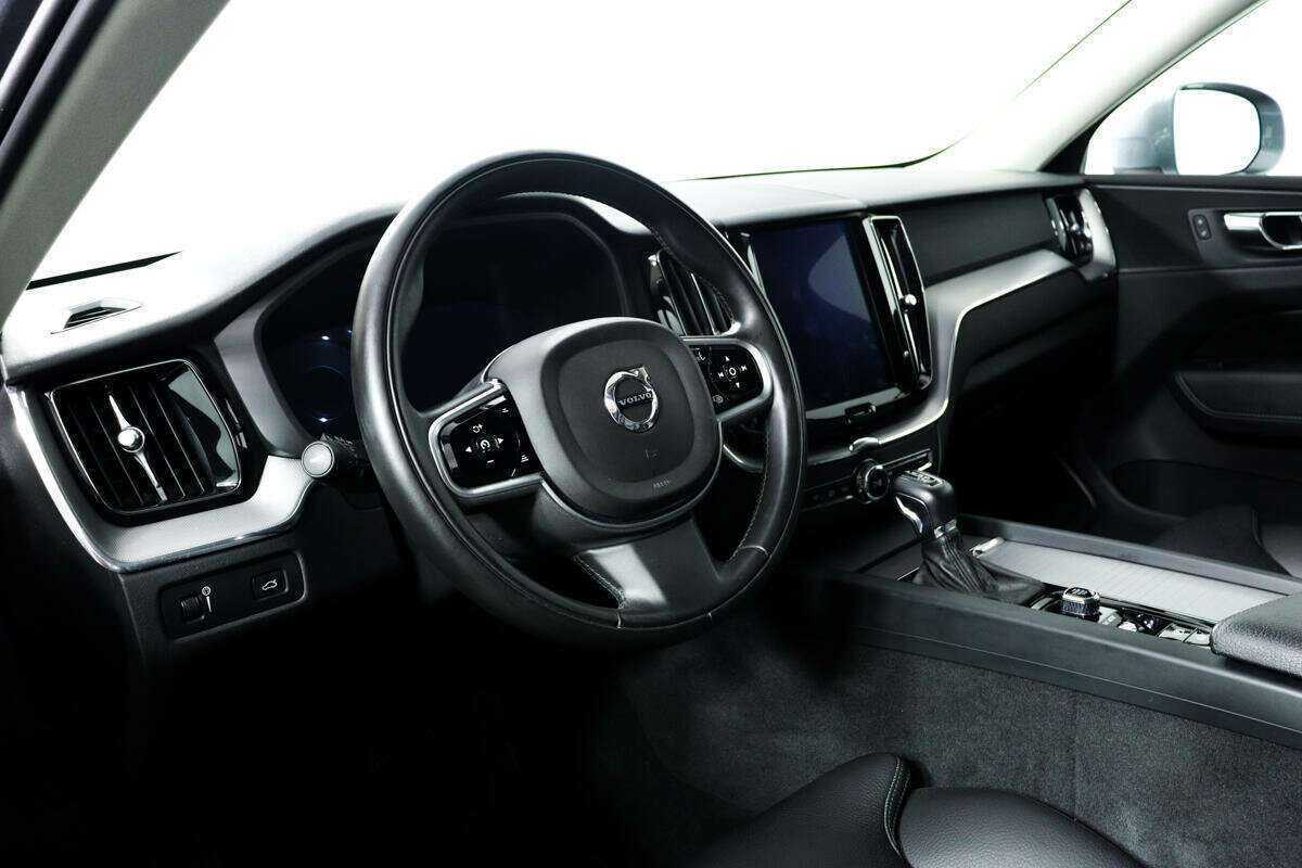 Volvo XC60 б/у, 2018, Автоматическая. Фото: #12