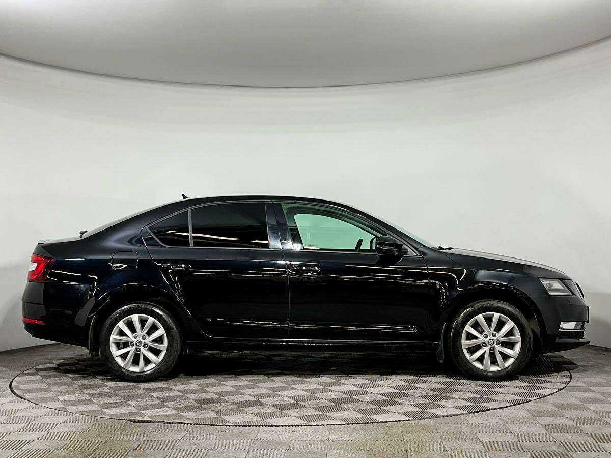 Skoda Octavia б/у, 2018, Роботизированная. Фото: #3