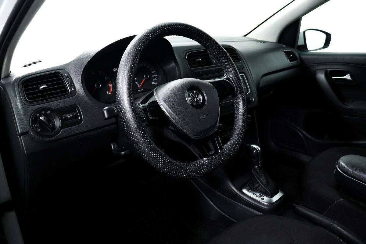 Фольксваген Поло б/у, 2016, Автоматическая. Фото: #12