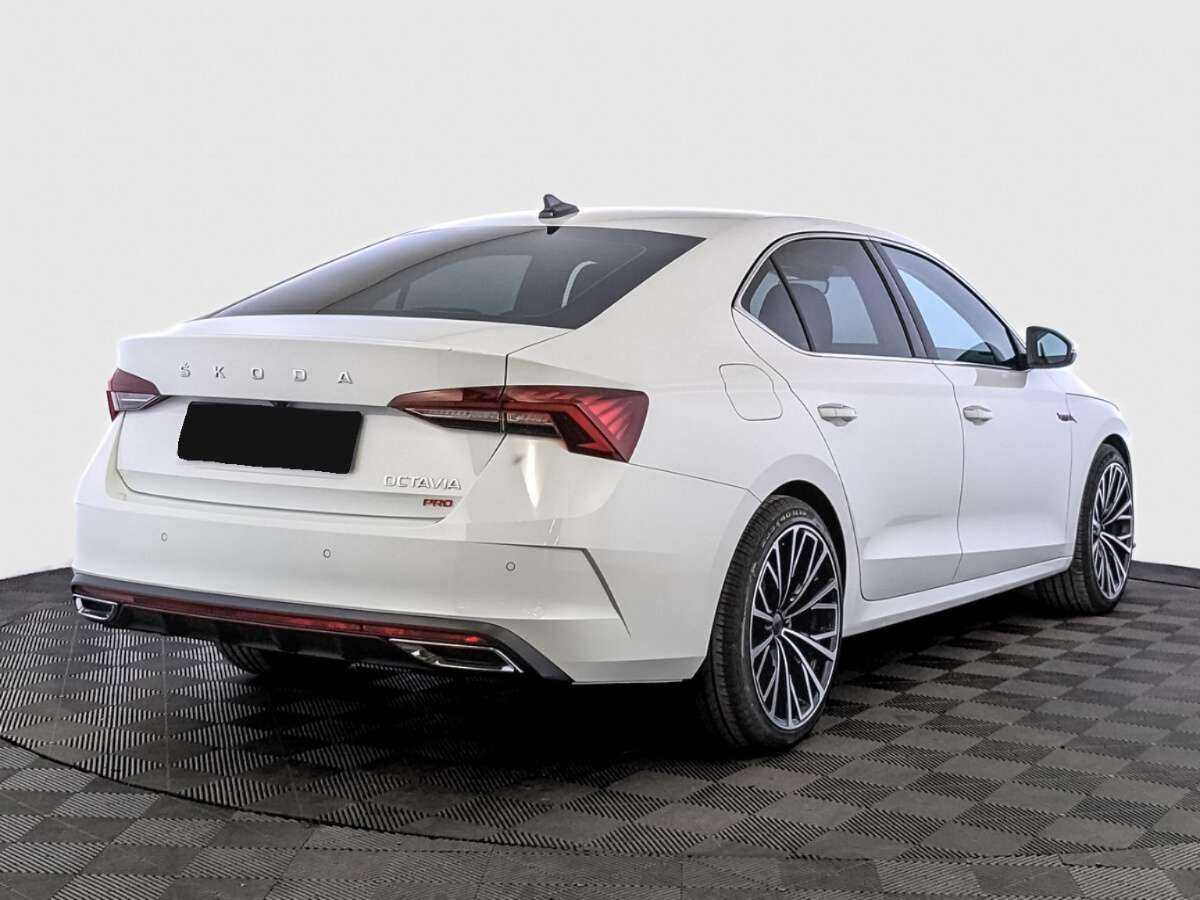 Skoda Octavia б/у, 2023, Роботизированная. Фото: #4