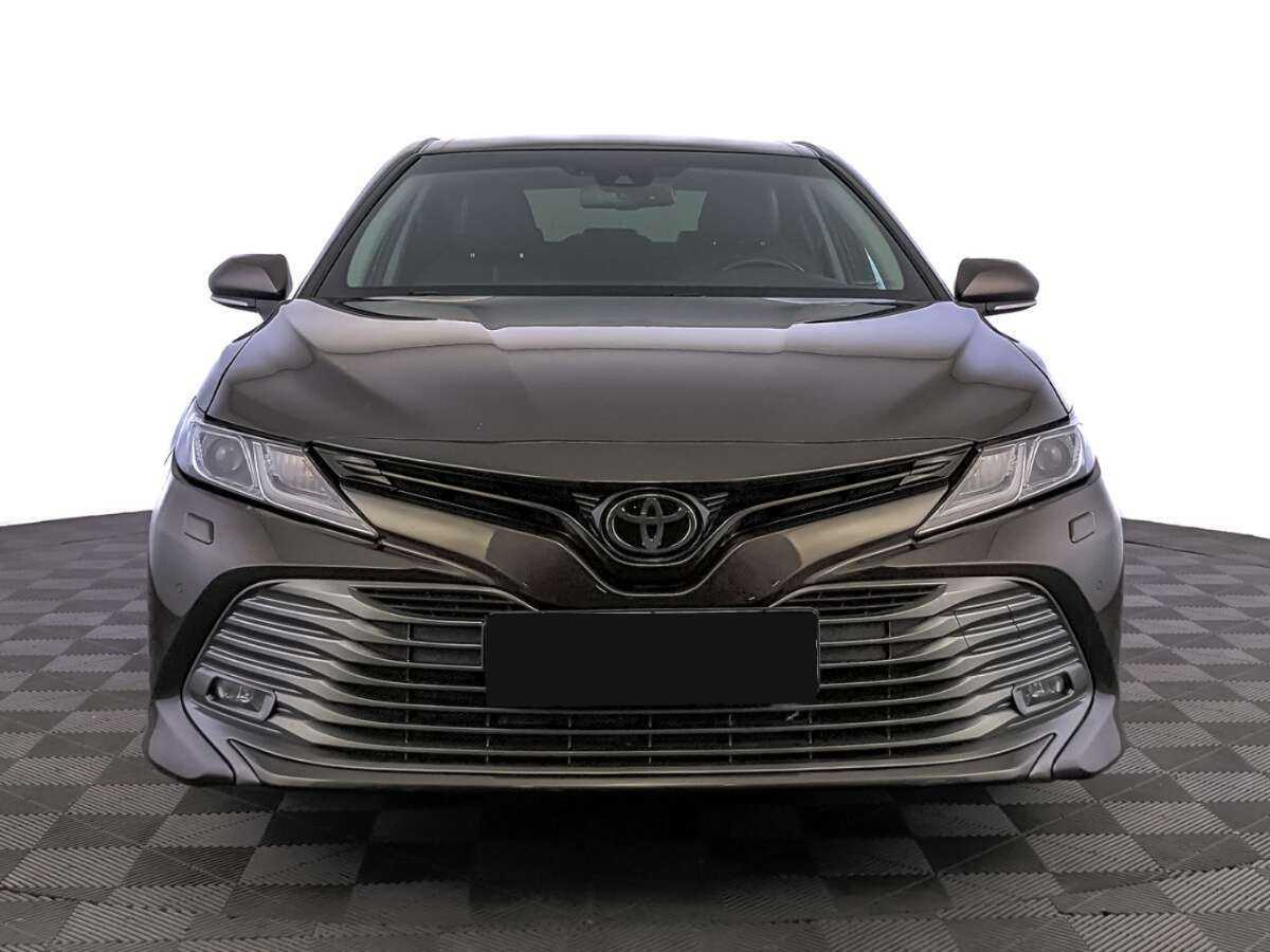 Toyota Camry б/у, 2018, Автоматическая. Фото: #1