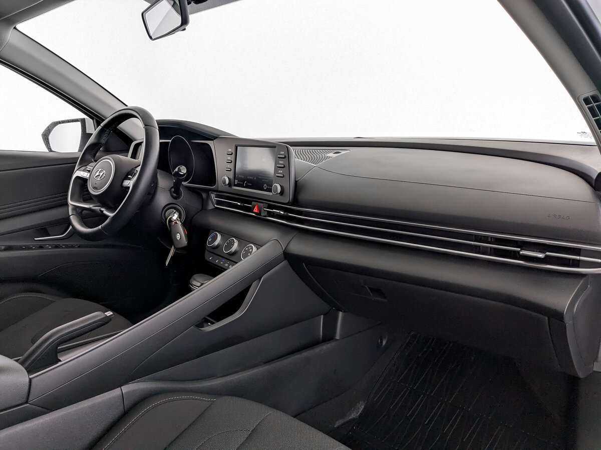 Хендай Елантра б/у, 2022, Автоматическая. Фото: #10