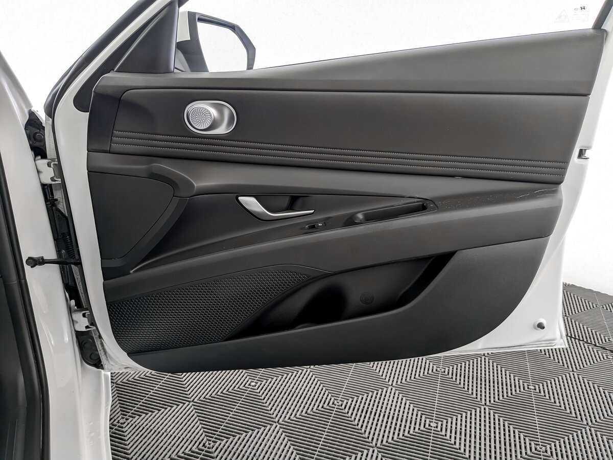 Хендай Елантра б/у, 2022, Автоматическая. Фото: #23