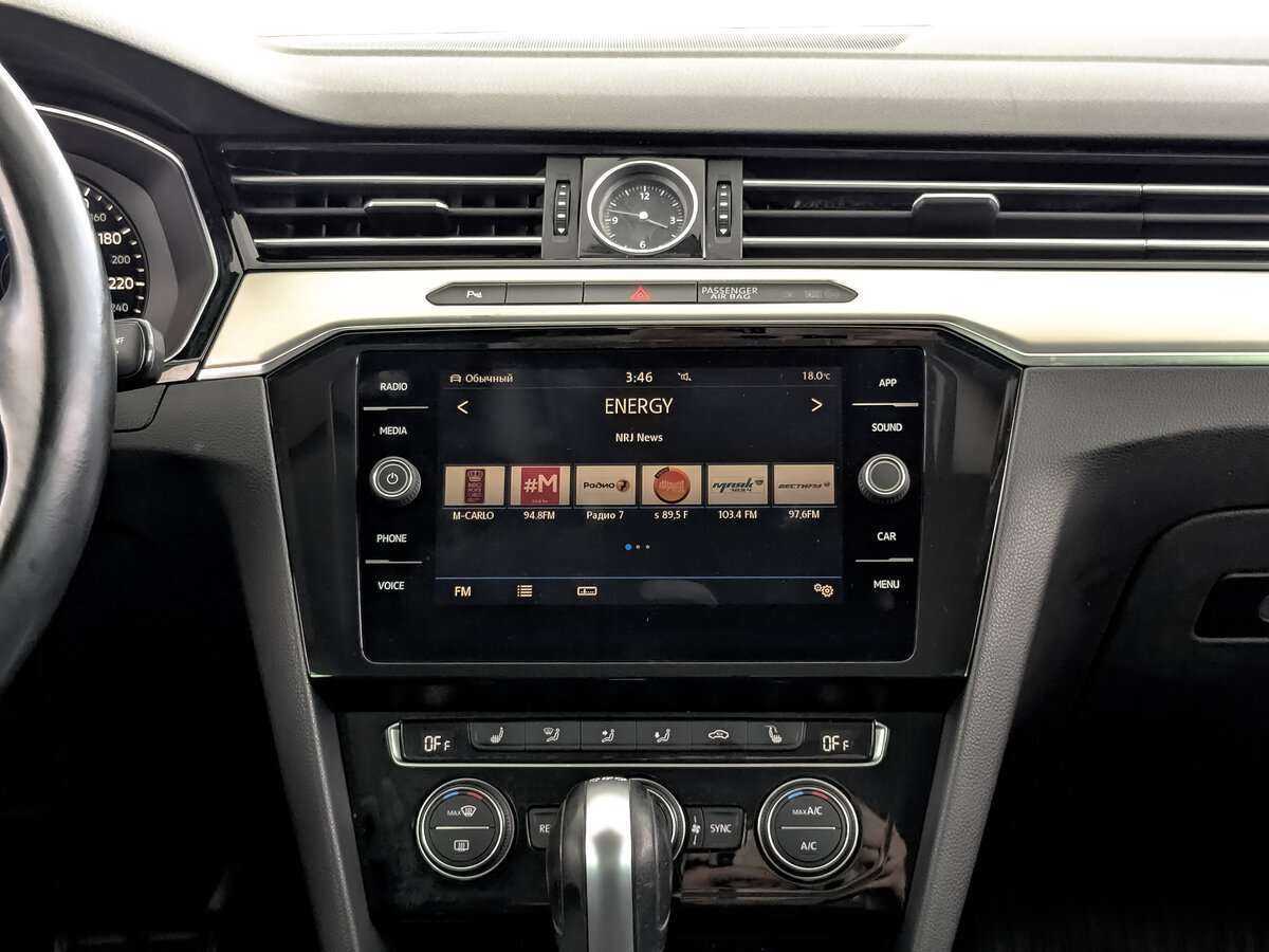 Volkswagen Passat б/у, 2019, Роботизированная. Фото: #12