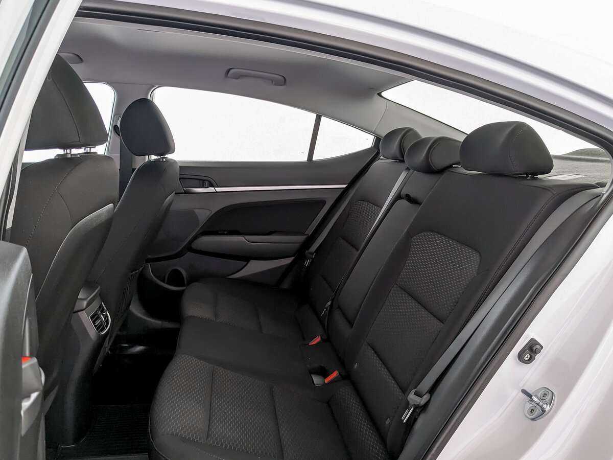 Хендай Елантра б/у, 2020, Автоматическая. Фото: #9