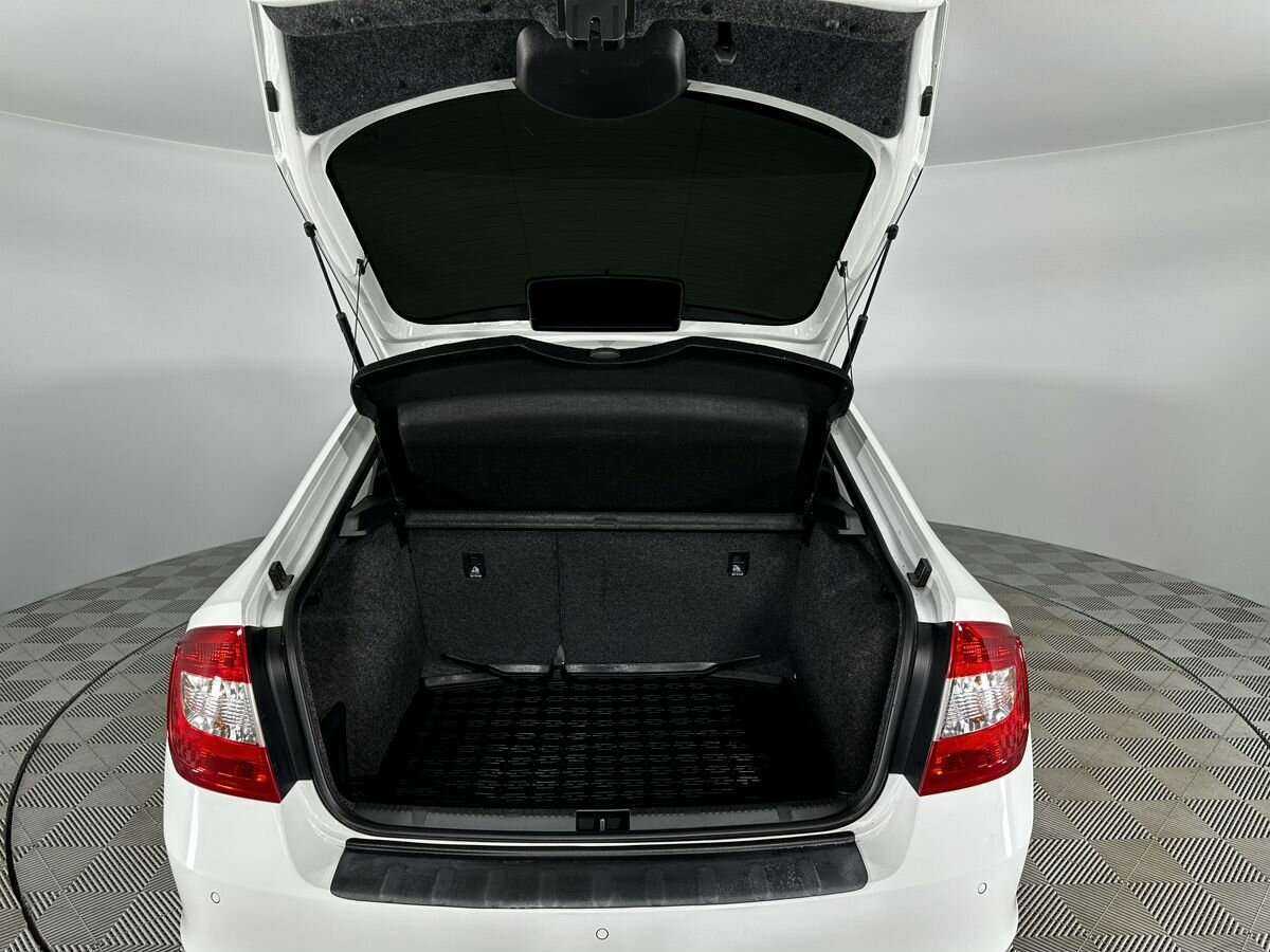 Skoda Rapid б/у, 2016, Роботизированная. Фото: #16