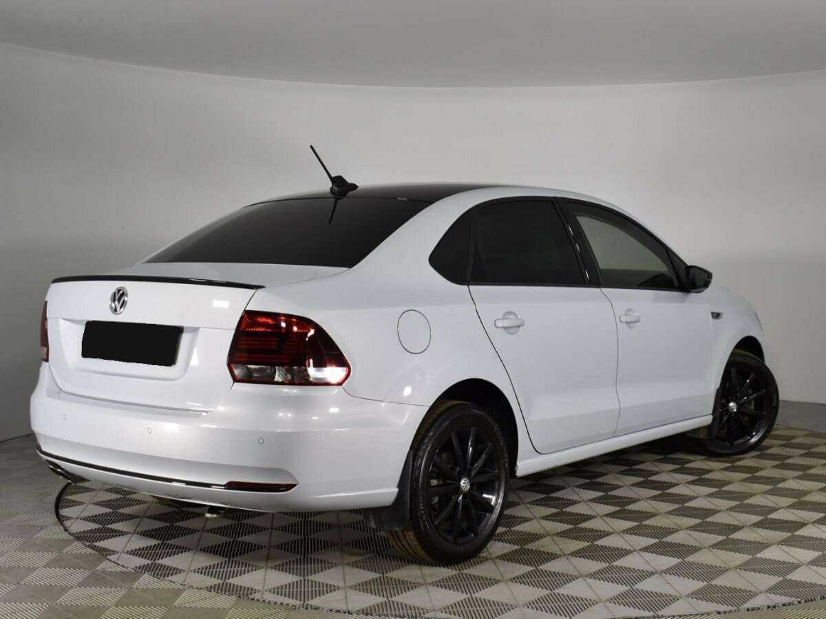 Volkswagen Polo б/у, 2019, Роботизированная. Фото: #1