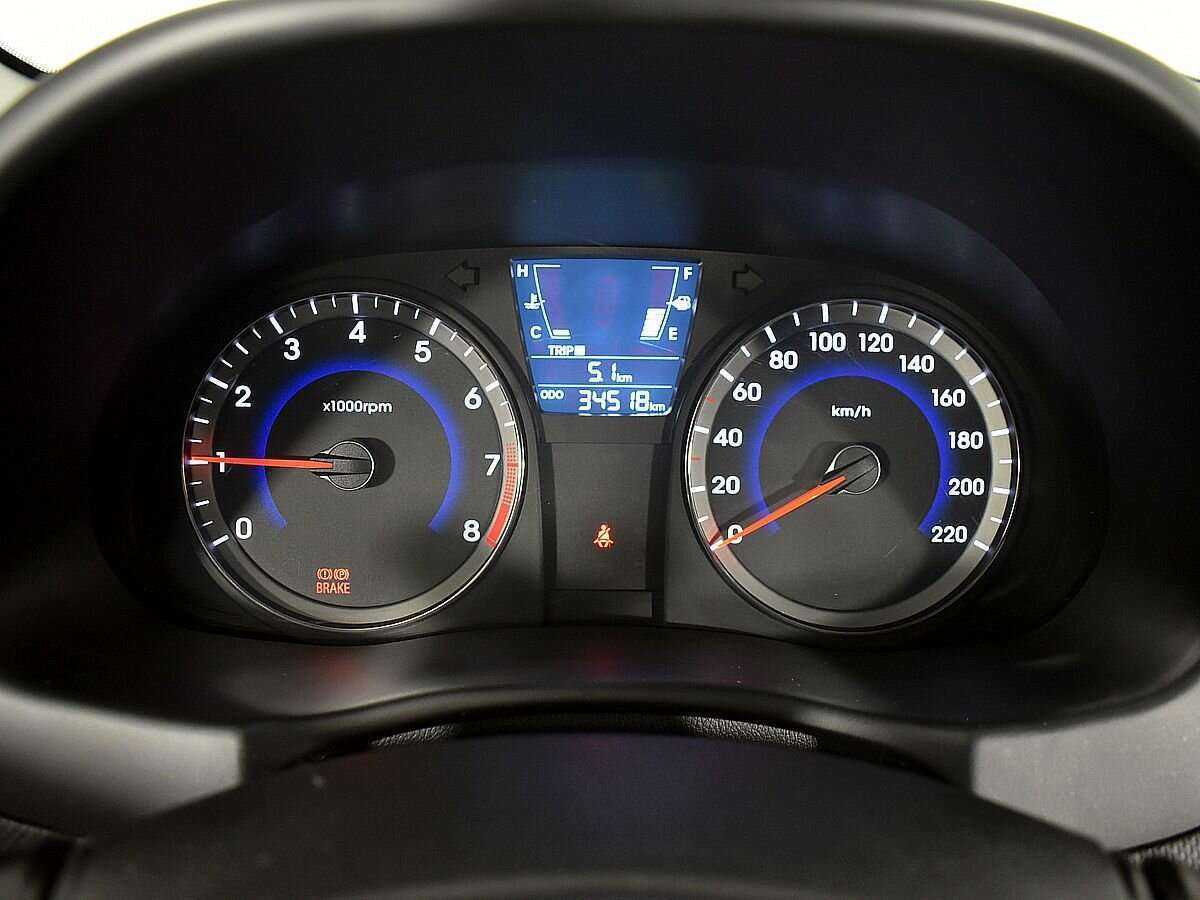 Hyundai Solaris б/у, 2014, Механическая. Фото: #11