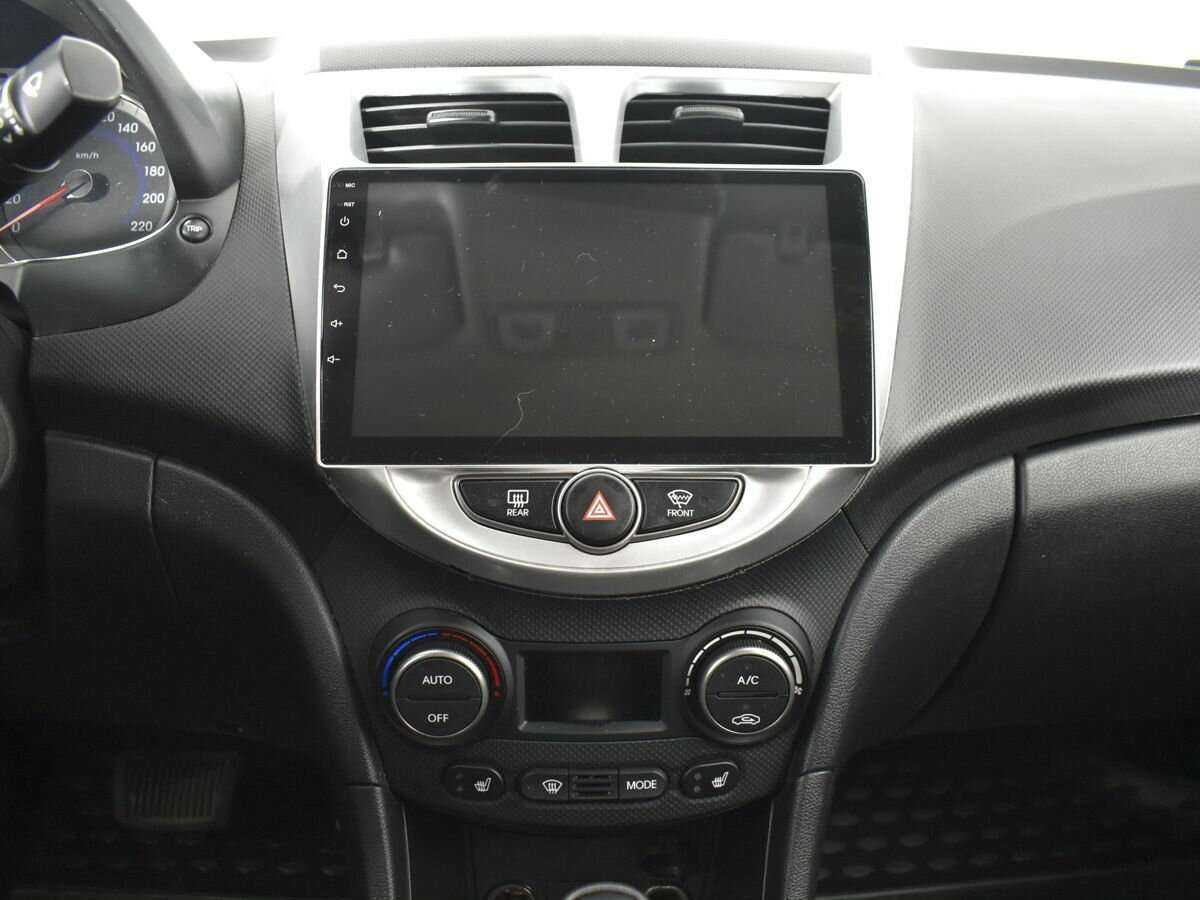 Hyundai Solaris б/у, 2016, Автоматическая. Фото: #11