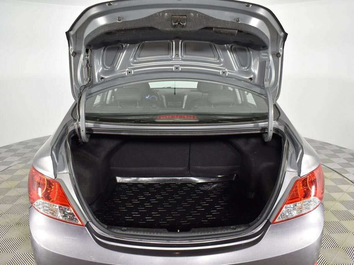 Hyundai Solaris б/у, 2013, Механическая. Фото: #15