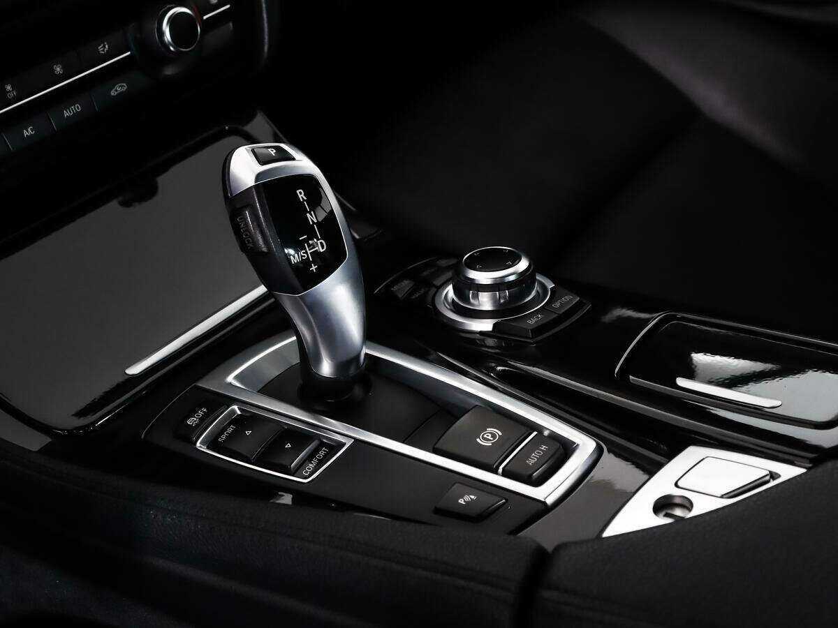 BMW 5 серии б/у, 2015, Автоматическая. Фото: #8