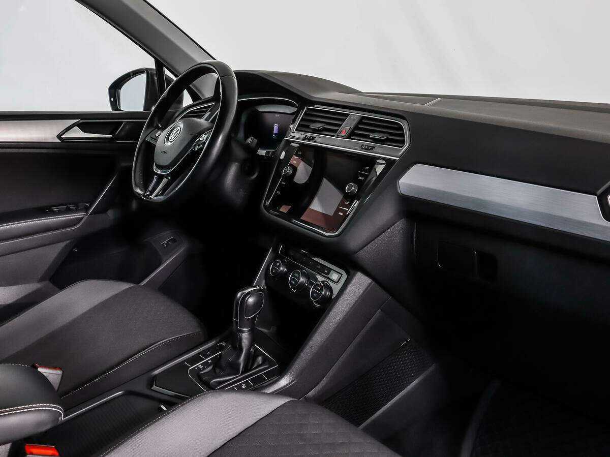 Volkswagen Tiguan б/у, 2017, Роботизированная. Фото: #11