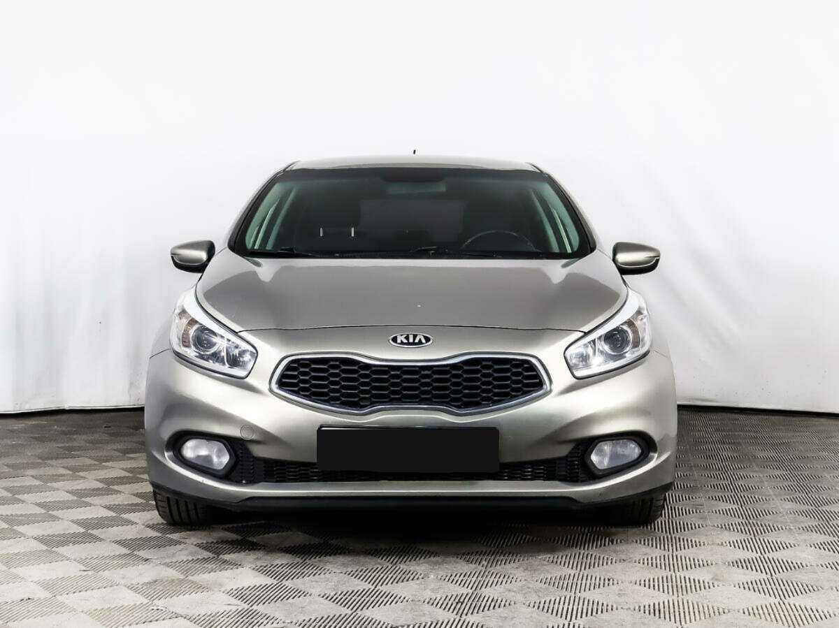 Kia Ceed б/у, 2015, Автоматическая. Фото: #1