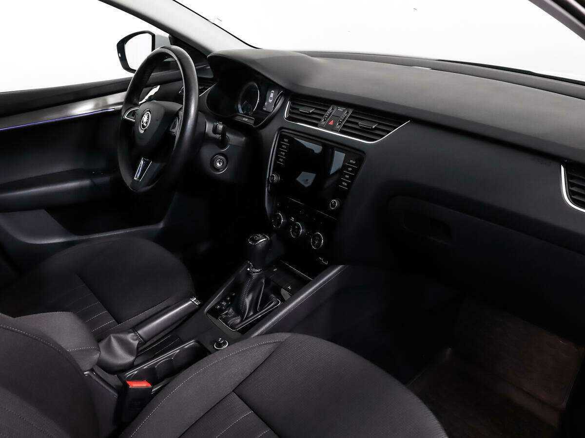 Skoda Octavia б/у, 2018, Роботизированная. Фото: #10