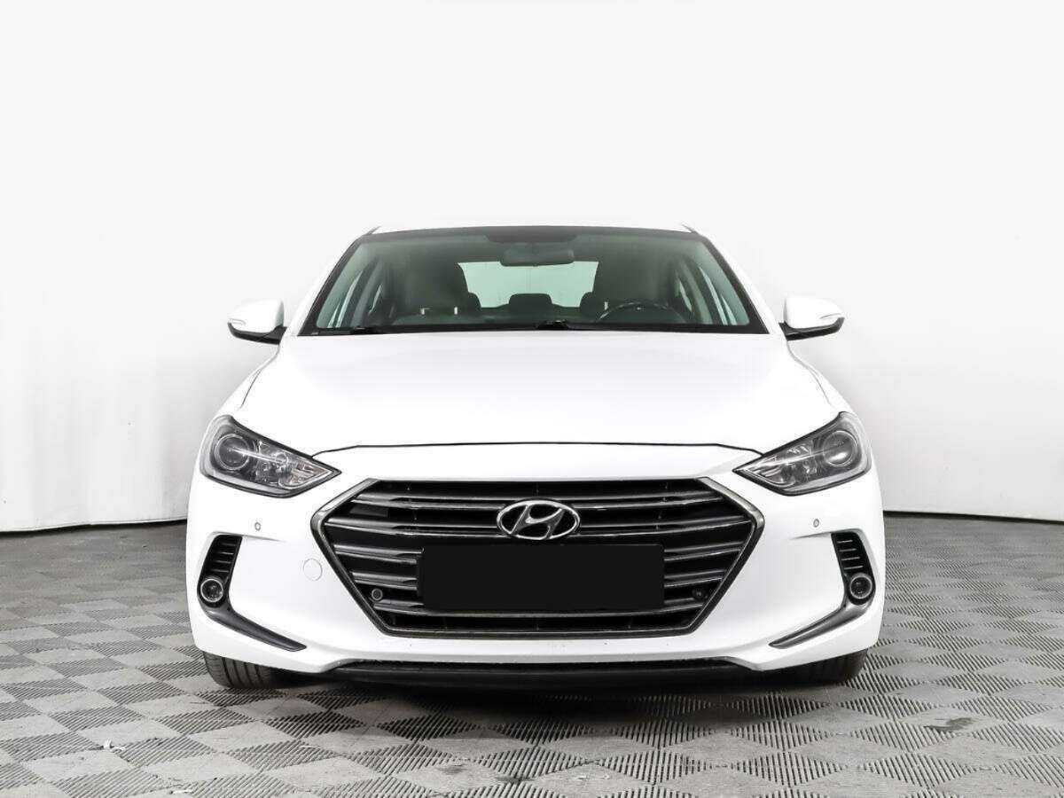 Hyundai Elantra б/у, 2017, Автоматическая. Фото: #1