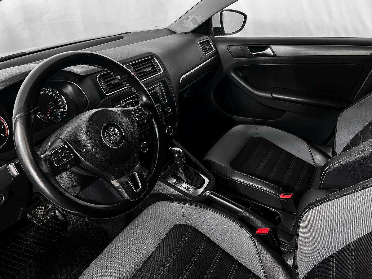 Volkswagen Jetta б/у, 2013, Автоматическая. Фото: #8