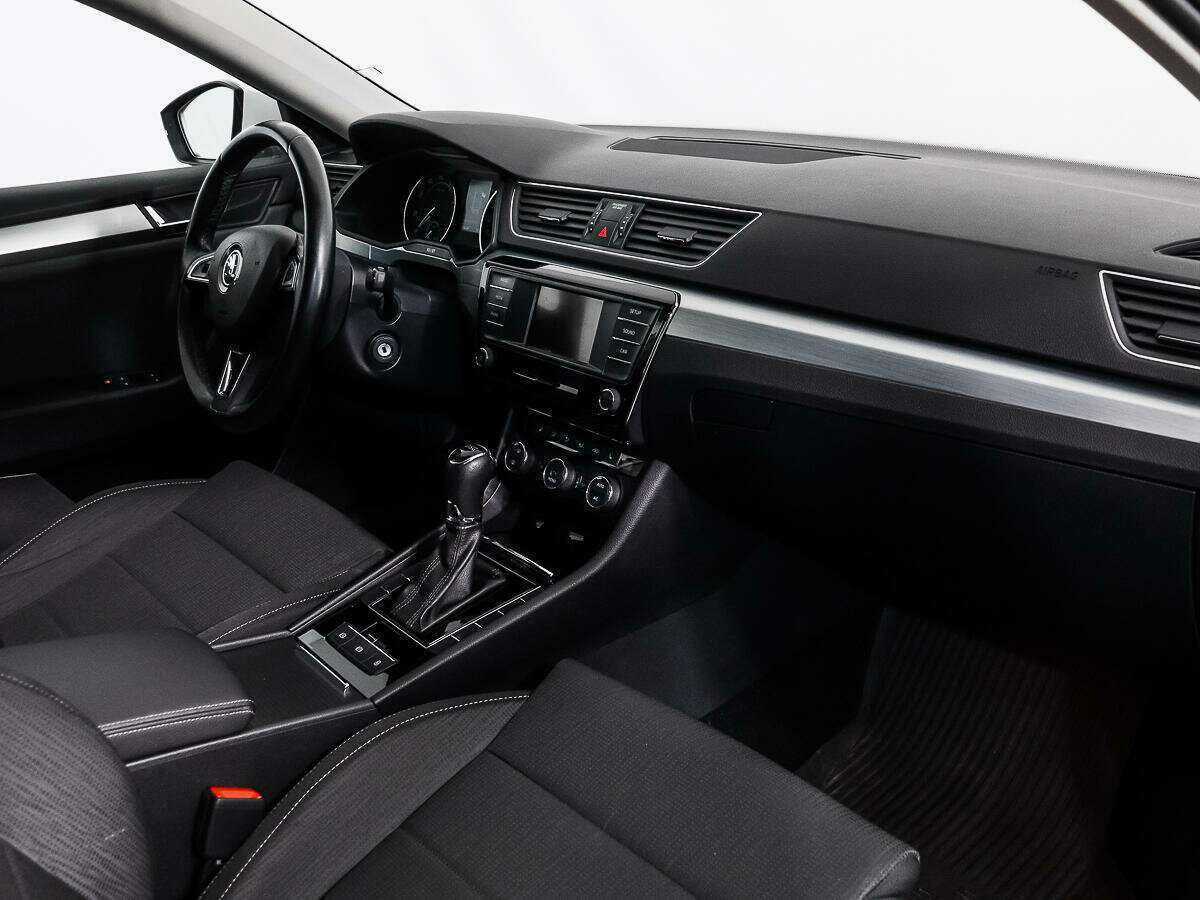 Skoda Superb б/у, 2016, Роботизированная. Фото: #10