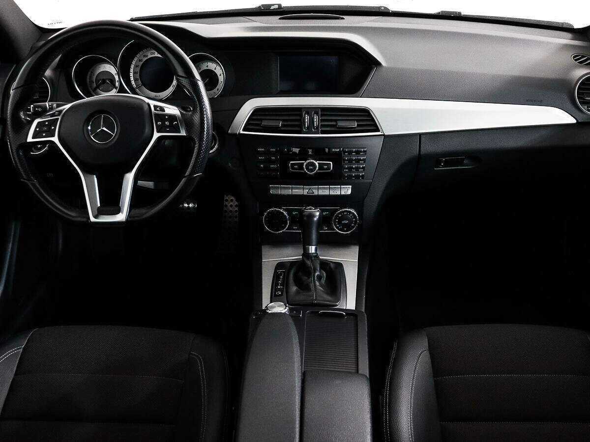 Mercedes-Benz C-Класс б/у, 2015, Автоматическая. Фото: #13