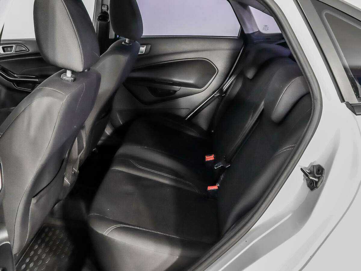 Ford Fiesta б/у, 2015, Роботизированная. Фото: #8