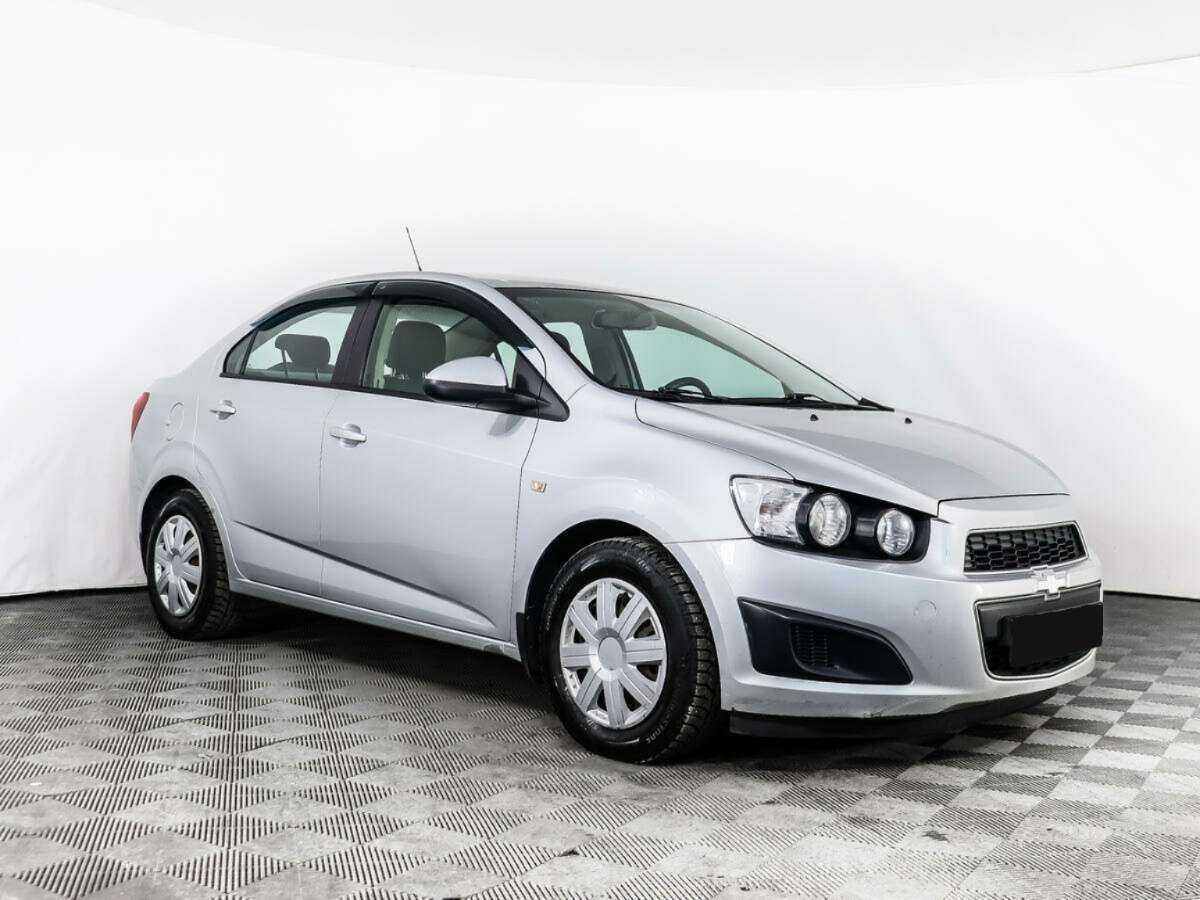 Chevrolet Aveo б/у, 2013, Автоматическая. Фото: #2