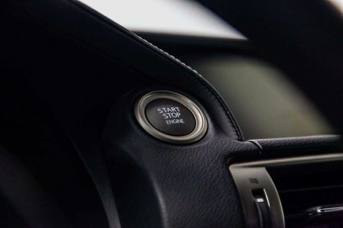 Lexus IS б/у, 2014, Автоматическая. Фото: #16