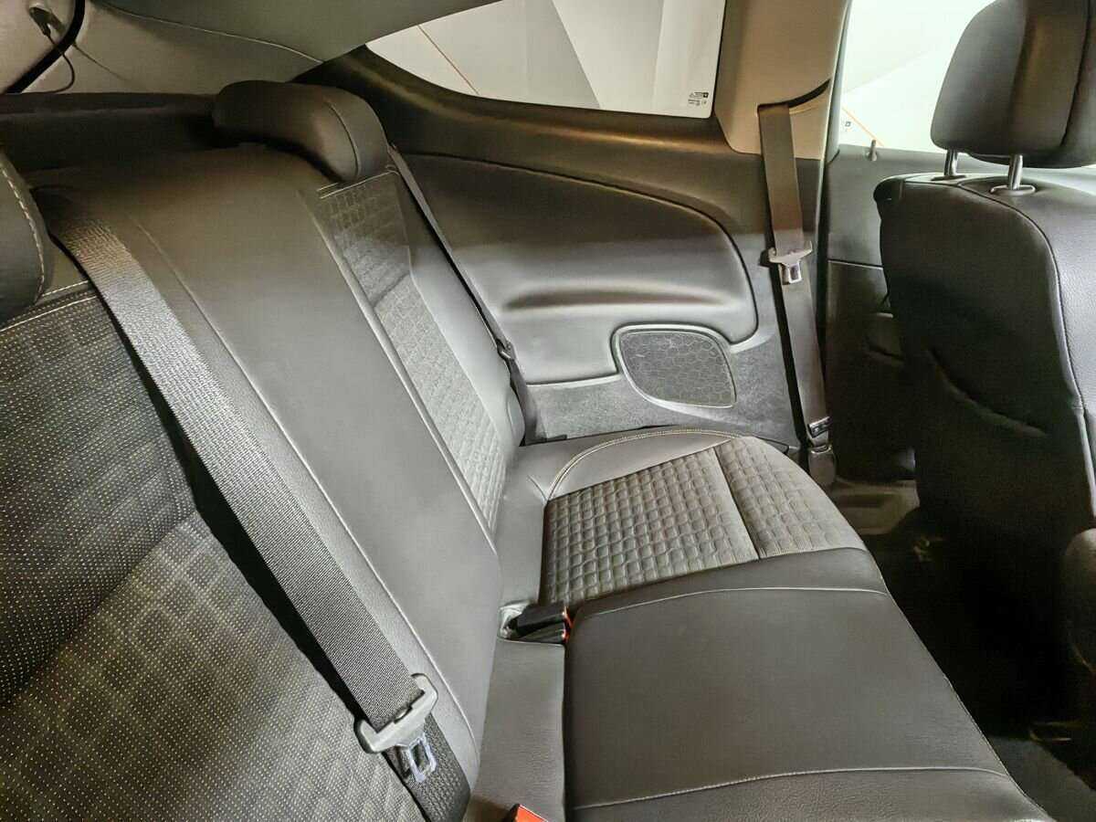 Opel Astra б/у, 2012, Механическая. Фото: #11