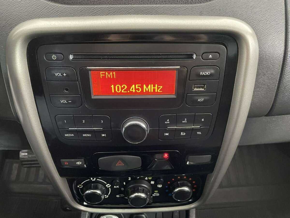 Renault Duster б/у, 2015, Автоматическая. Фото: #11