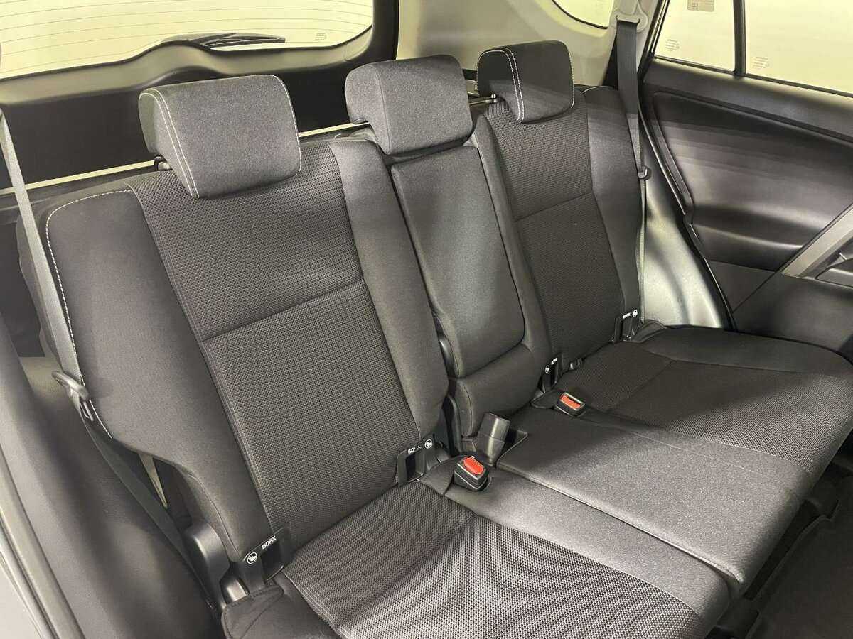 Toyota RAV4 б/у, 2018, Автоматическая. Фото: #14