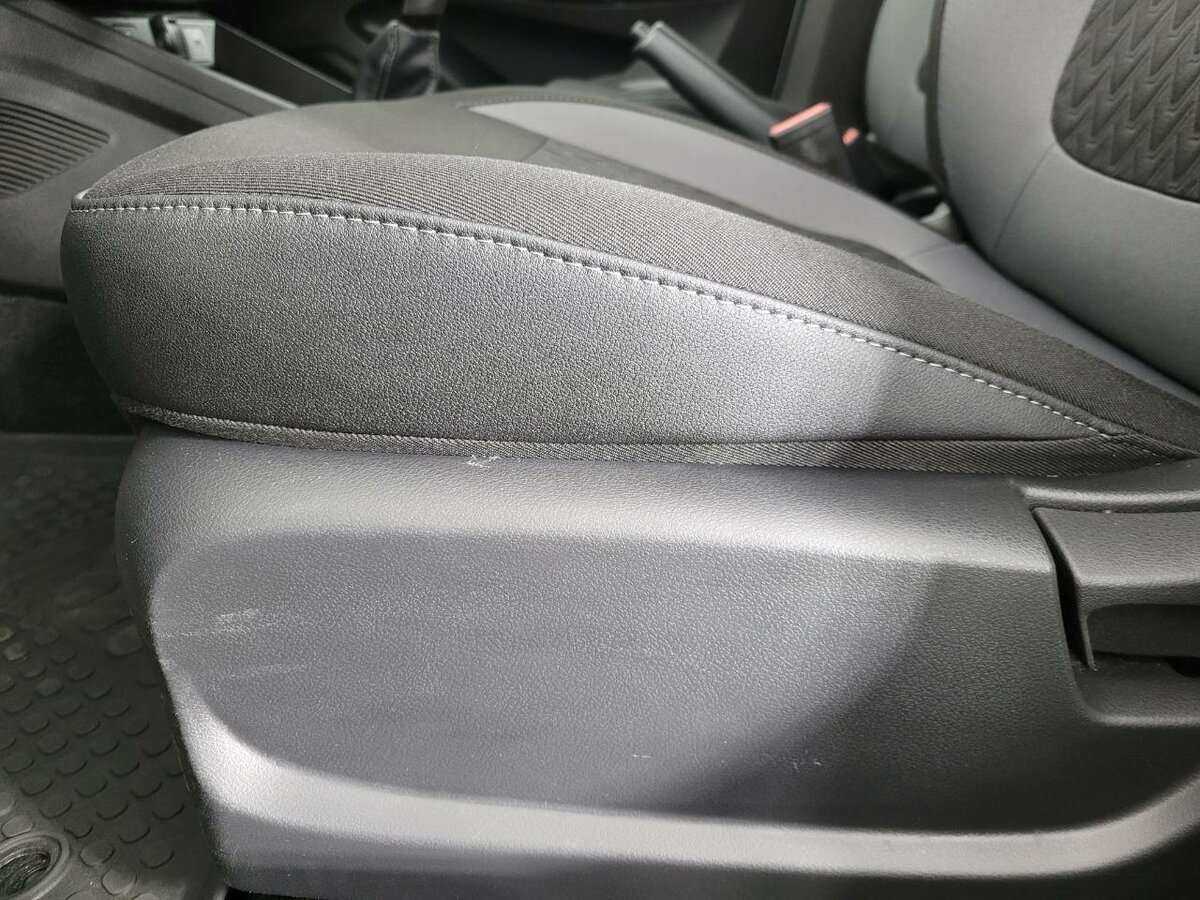 Лада (ВАЗ) Веста б/у, 2023, Механическая. Фото: #9