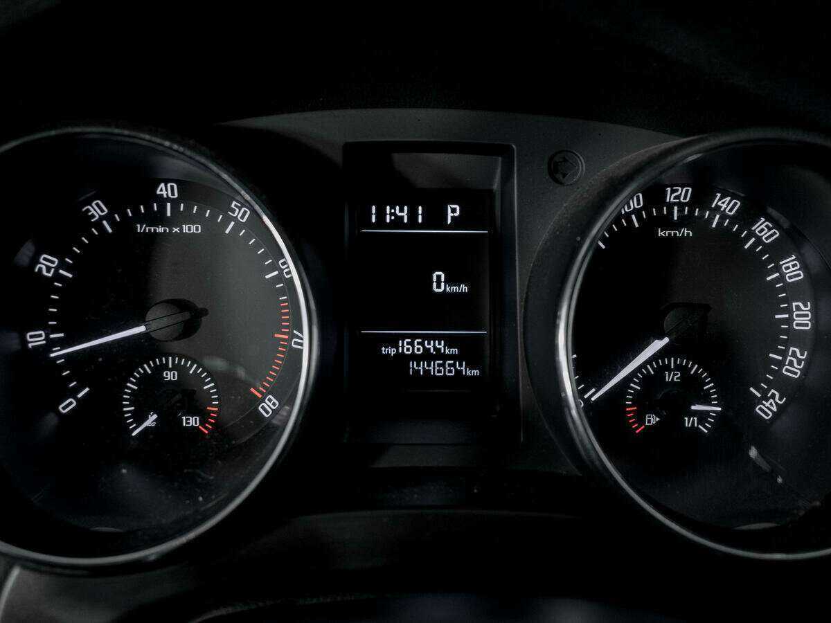 Шкода Йети б/у, 2015, Роботизированная. Фото: #10