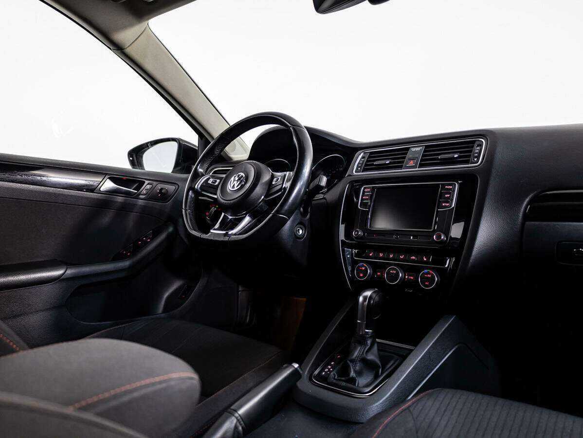 Volkswagen Jetta б/у, 2017, Роботизированная. Фото: #7