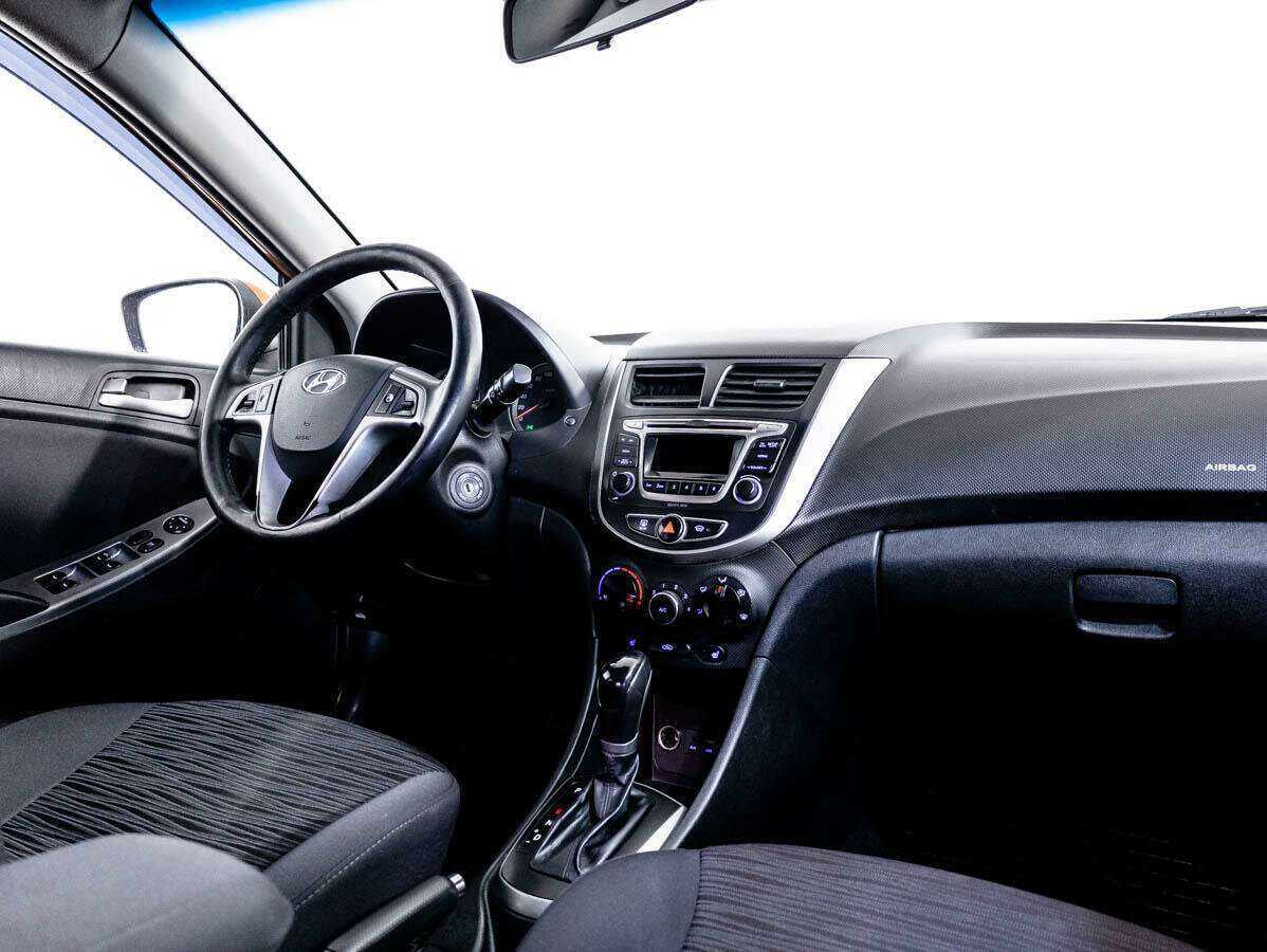 Hyundai Solaris б/у, 2014, Автоматическая. Фото: #7