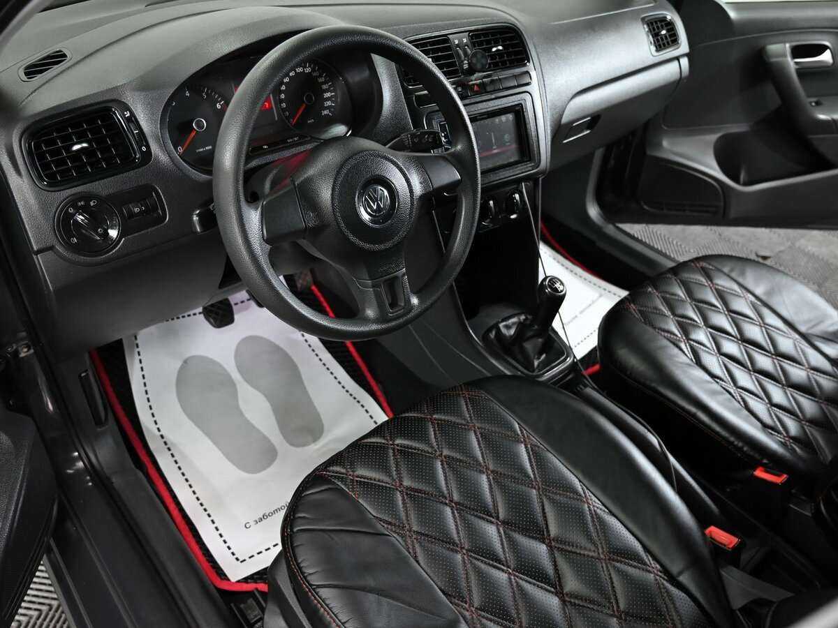 Volkswagen Polo б/у, 2012, Механическая. Фото: #4