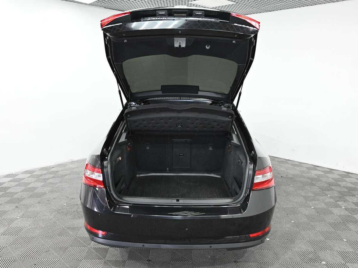 Шкода Суперб б/у, 2016, Роботизированная. Фото: #10