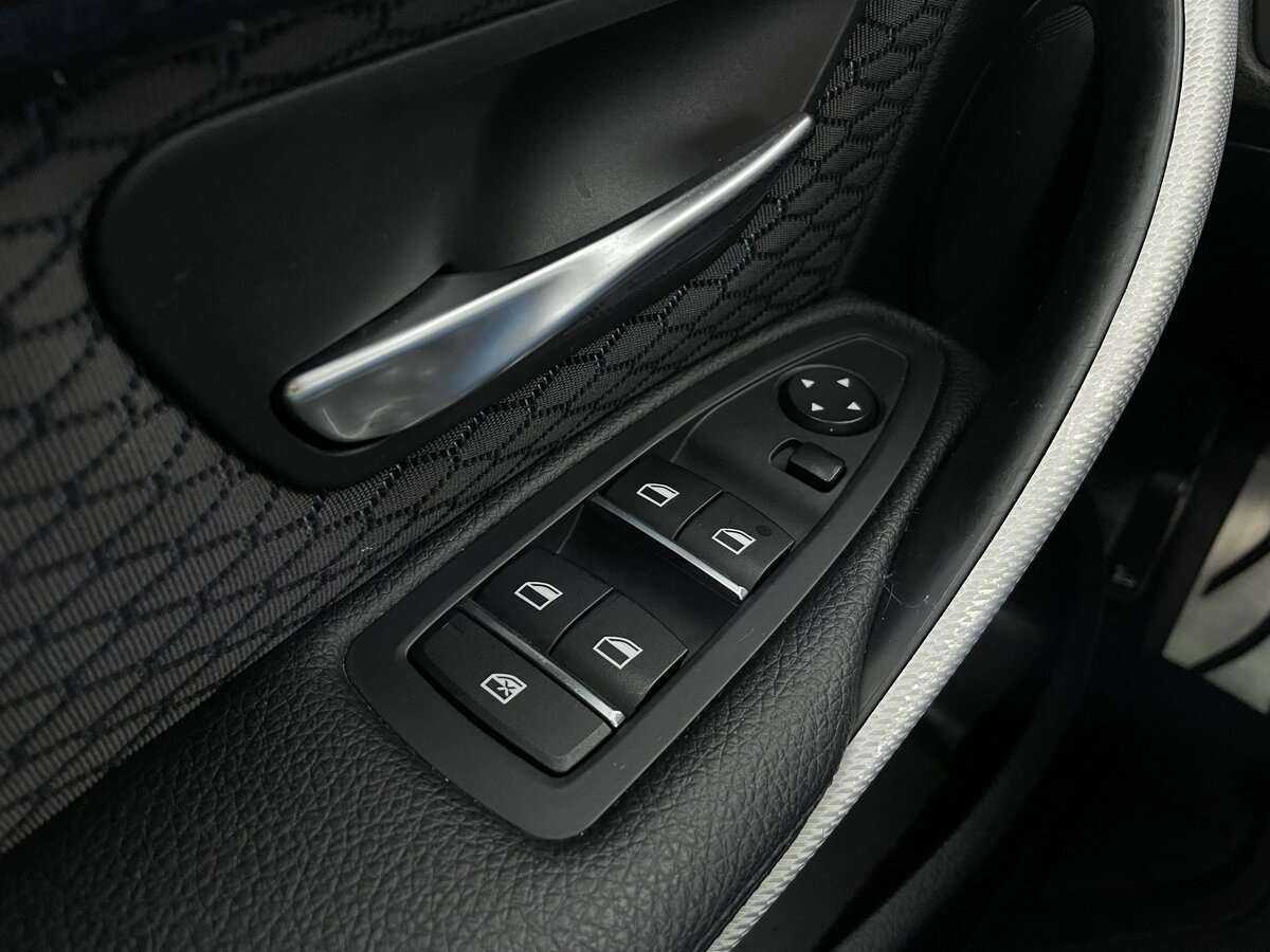 BMW 3 серии б/у, 2016, Автоматическая. Фото: #21