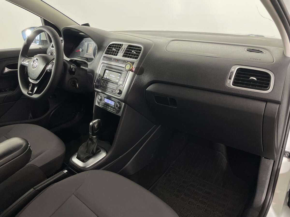 Volkswagen Polo б/у, 2016, Автоматическая. Фото: #7