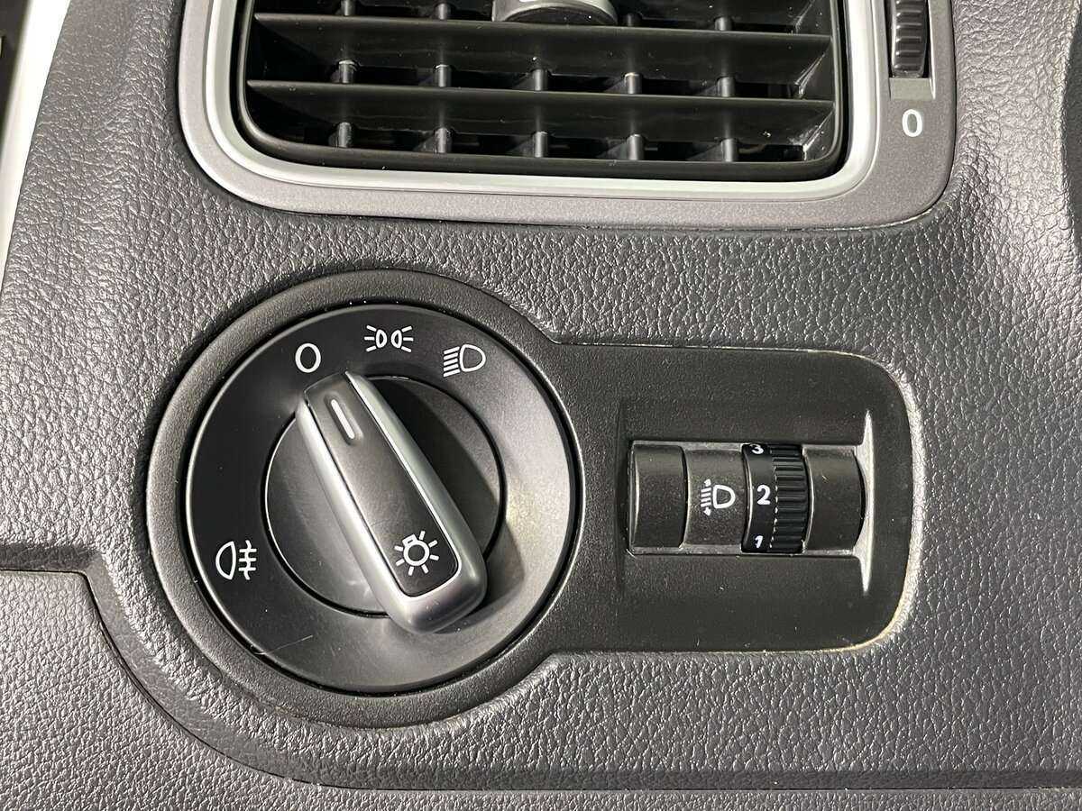 Volkswagen Polo б/у, 2016, Автоматическая. Фото: #13