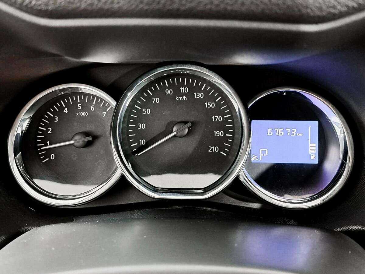 Nissan Terrano б/у, 2017, Автоматическая. Фото: #6