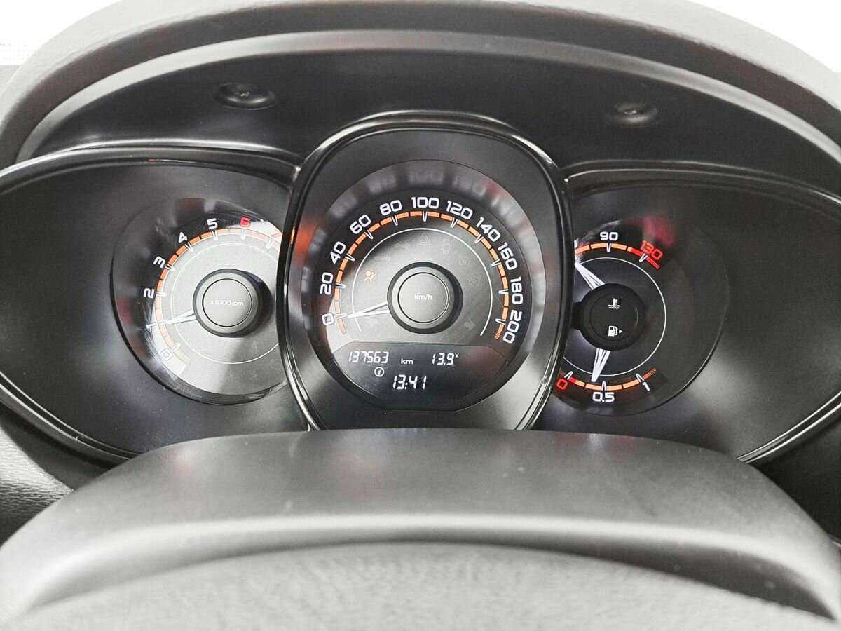 Lada (ВАЗ) Vesta б/у, 2017, Механическая. Фото: #9