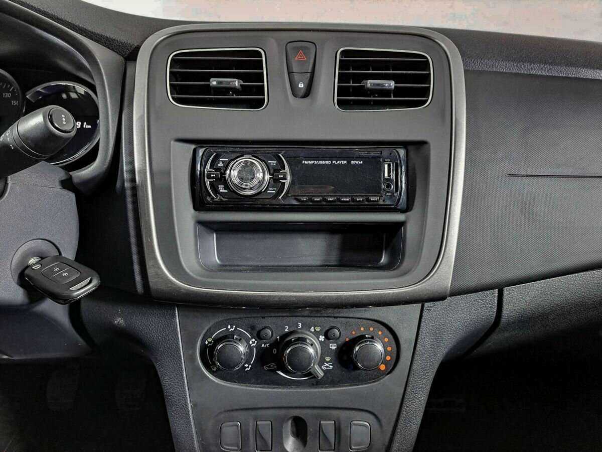 Рено Логан б/у, 2021, Механическая. Фото: #12