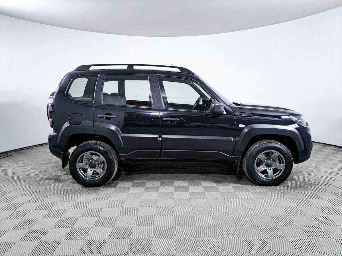 Lada (ВАЗ) Niva б/у, 2023, Механическая. Фото: #3