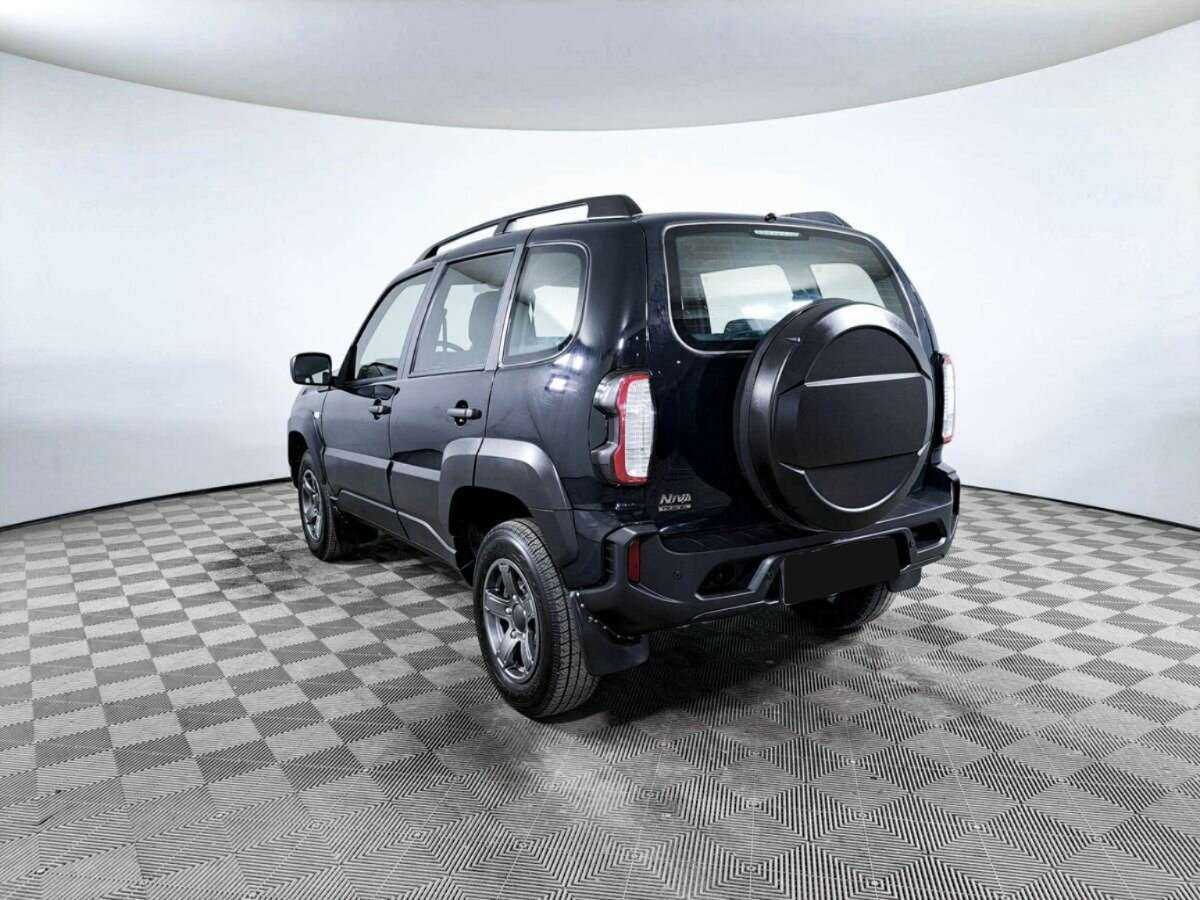 Lada (ВАЗ) Niva б/у, 2023, Механическая. Фото: #6