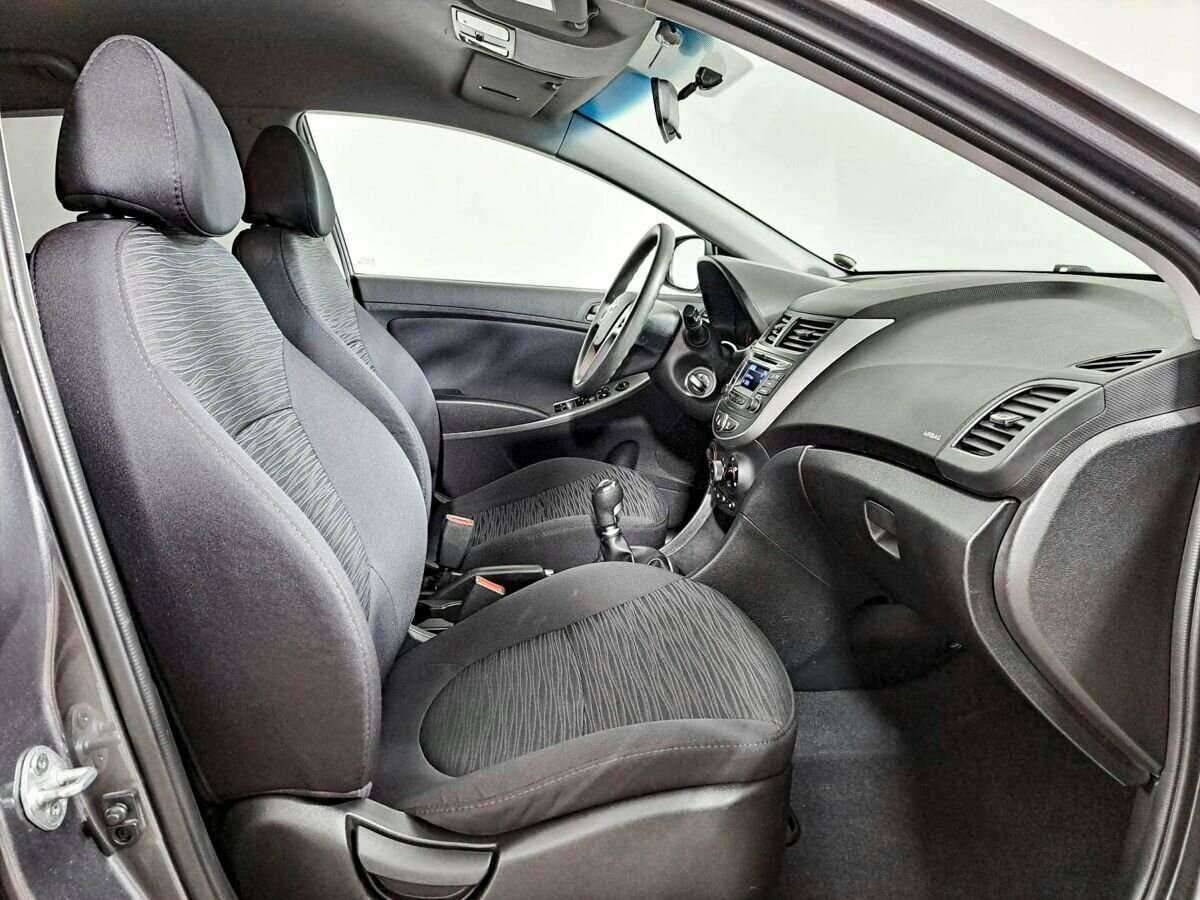 Hyundai Solaris б/у, 2016, Механическая. Фото: #10