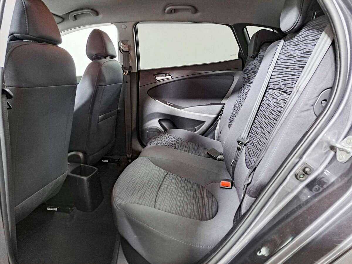 Hyundai Solaris б/у, 2016, Механическая. Фото: #11