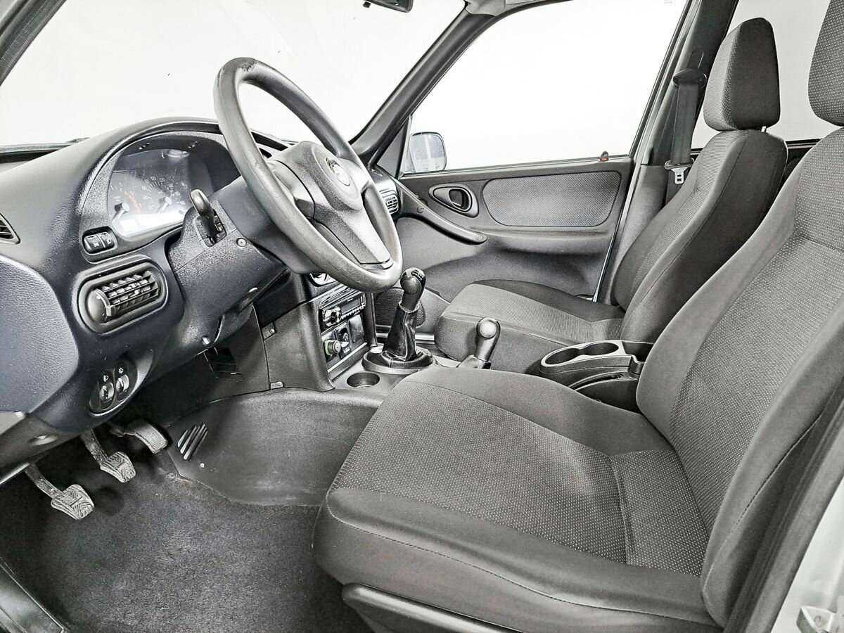 Chevrolet Niva б/у, 2013, Механическая. Фото: #13