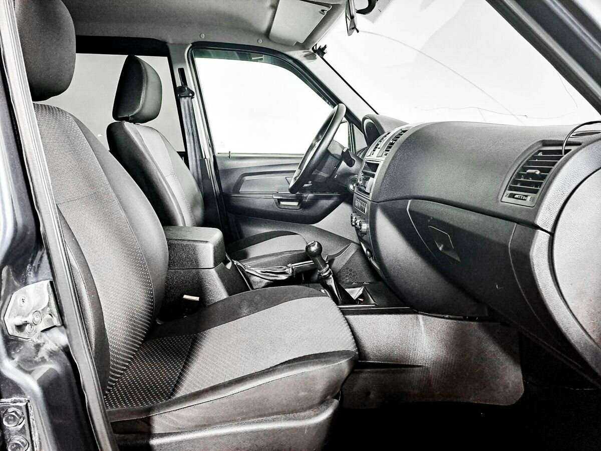 УАЗ Patriot б/у, 2016, Механическая. Фото: #8