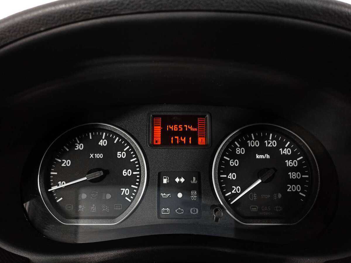 Renault Sandero б/у, 2013, Механическая. Фото: #12