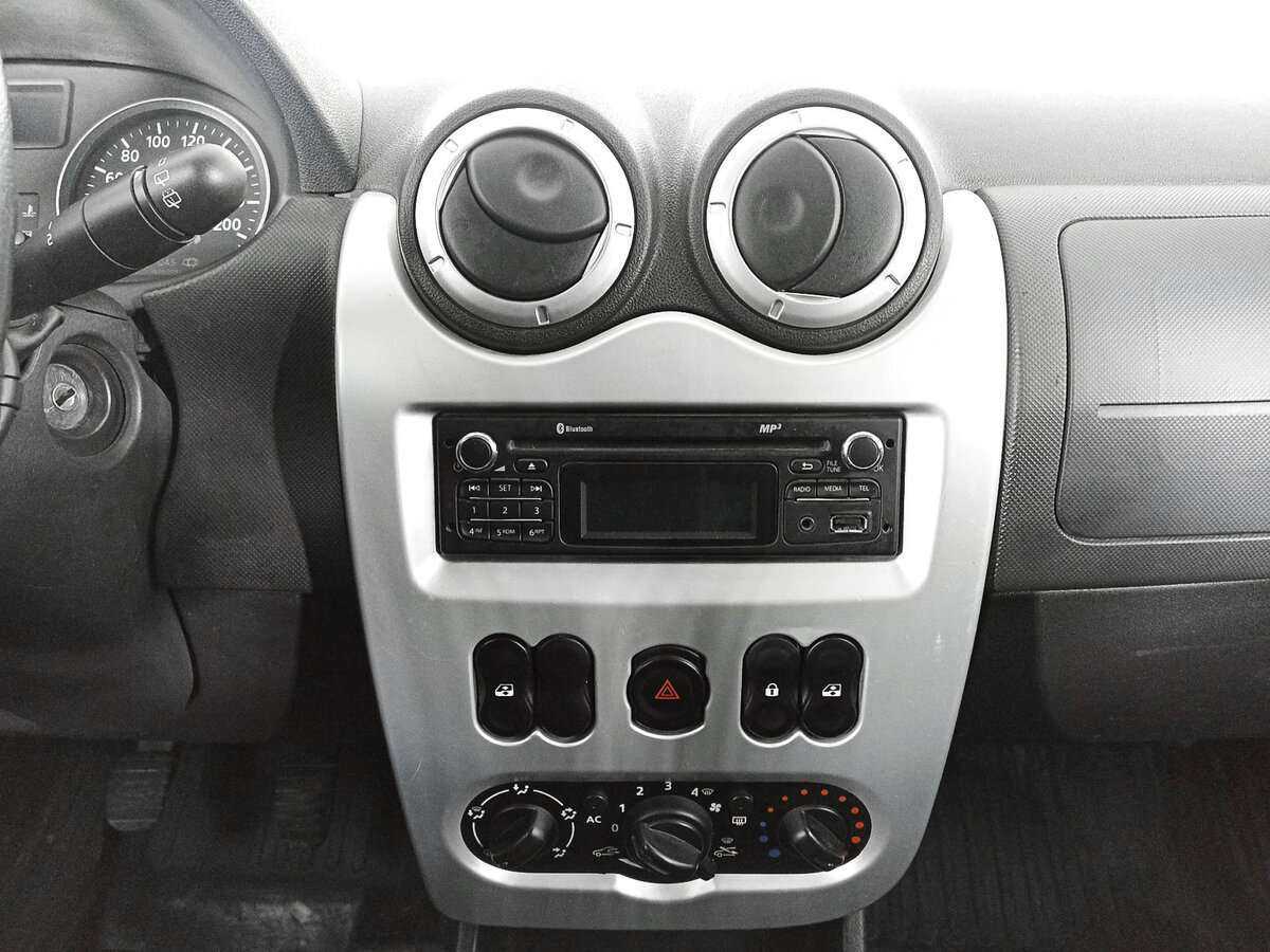 Renault Sandero б/у, 2013, Механическая. Фото: #14